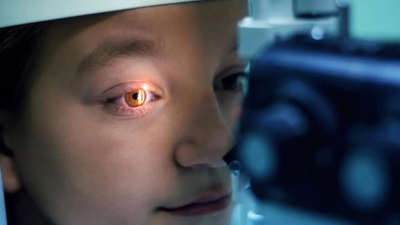 Médicos de Mumbai alertam sobre aumento de conjuntivite e olhos secos durante o verão