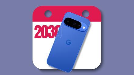 Google Pixel 10 azul sobreposto a um ícone de calendário exibindo o ano de 2030.