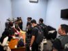 Dopo l’accisa doganale di Juanda, la polizia perquisisce 2 bar di Sidoarjo riguardo all’importazione illegale di telefoni cellulari usati
