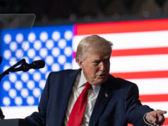 Donald Trump parla alla conferenza della coalizione Fede e Libertà