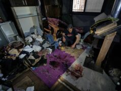 Le forze israeliane sparano e uccidono palestinesi nella Cisgiordania occupata, a Gaza